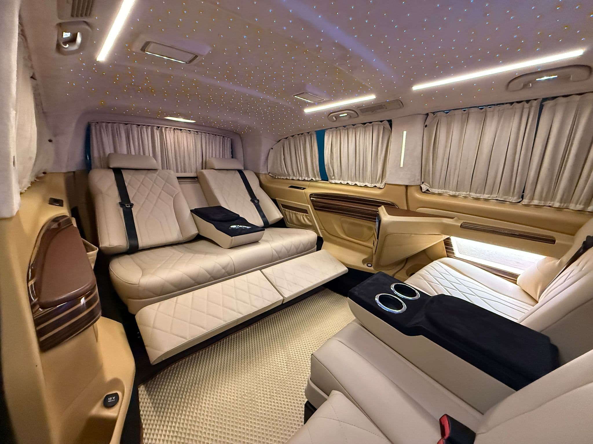 Group transfer vehicle